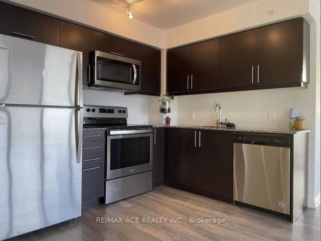 903 - 30 Meadowglen Pl