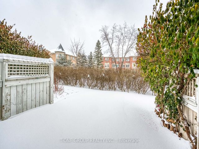 903 - 19 Rosebank Dr