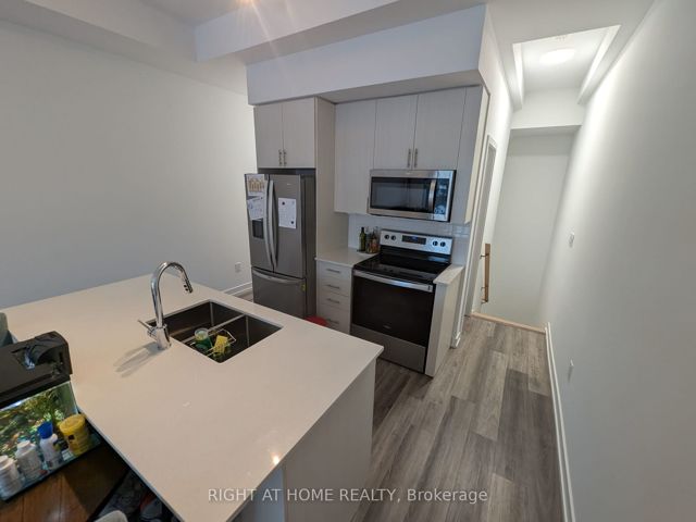 112 - 3686 St Clair Ave E