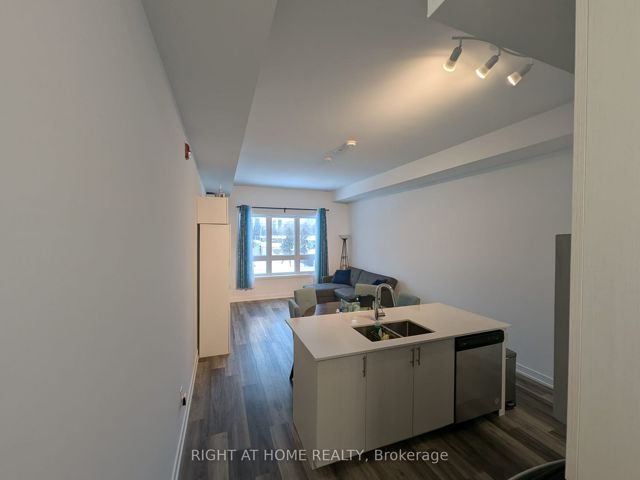 112 - 3686 St Clair Ave E
