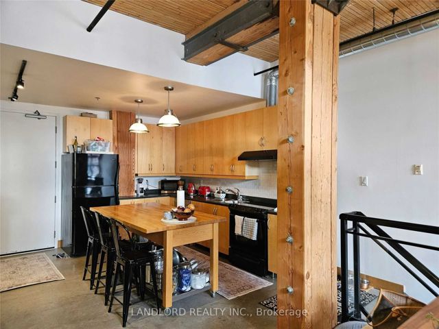 123 - 68 Broadview Ave