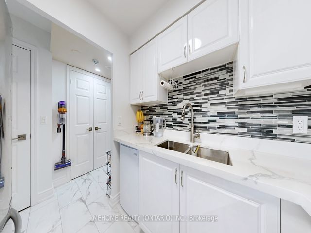 1601 - 2627 Mccowan Rd