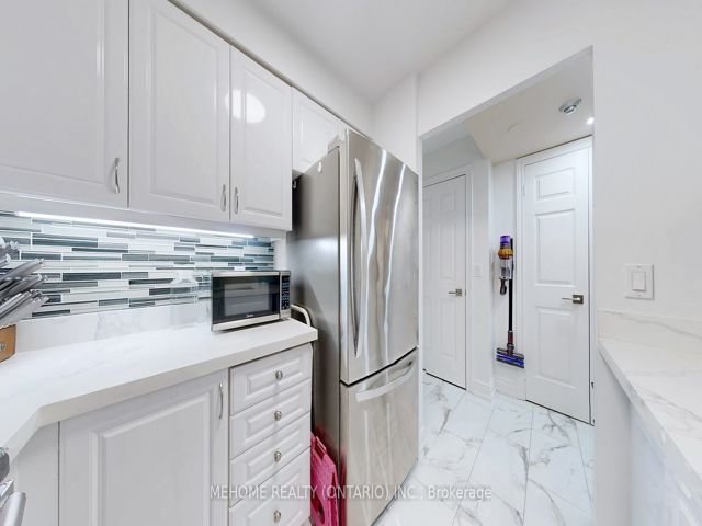 1601 - 2627 Mccowan Rd