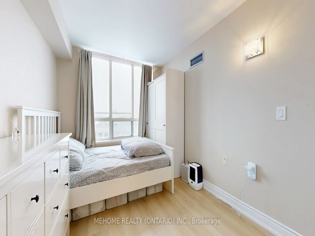 1601 - 2627 Mccowan Rd