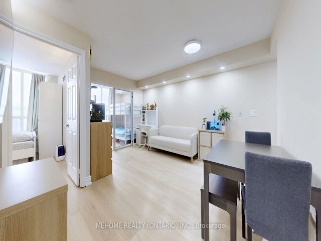 1601 - 2627 Mccowan Rd