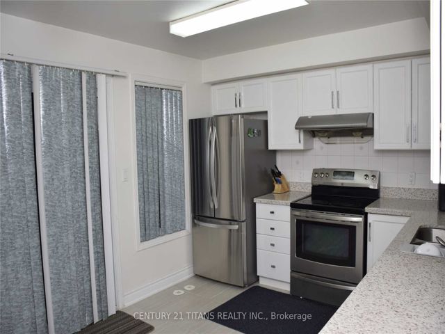 1702 - 29 Rosebank Dr