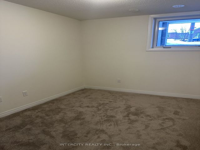 17 - 245 McLevin Ave