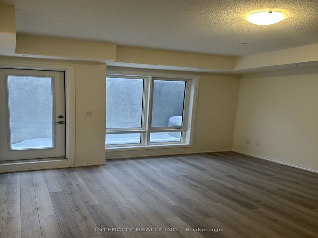 13 - 245 McLevin Ave