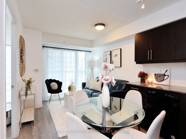 1003 - 30 Meadowglen Pl