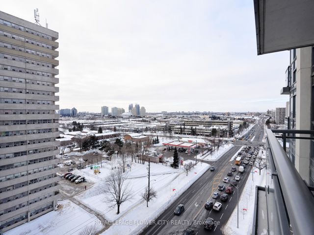 1003 - 30 Meadowglen Pl