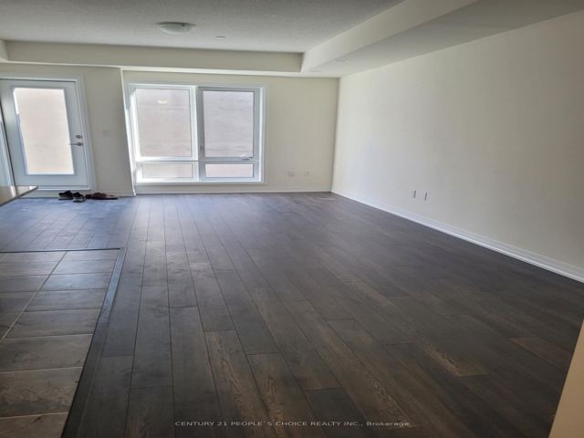 17 - 255 McLevin Ave