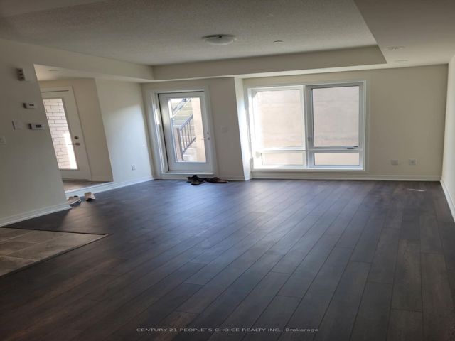 17 - 255 McLevin Ave