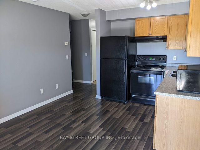429 - 684 Warden Ave