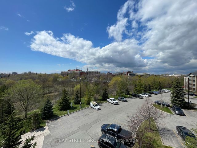 429 - 684 Warden Ave