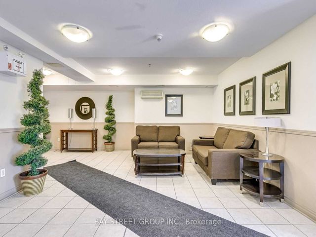 429 - 684 Warden Ave