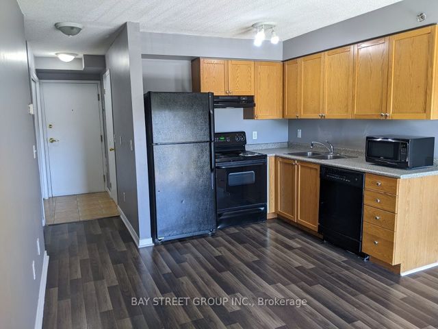 429 - 684 Warden Ave