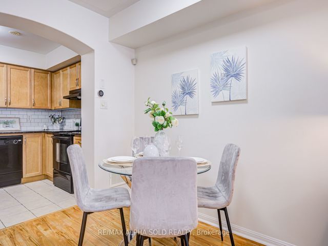 15 - 30 Mendelssohn St