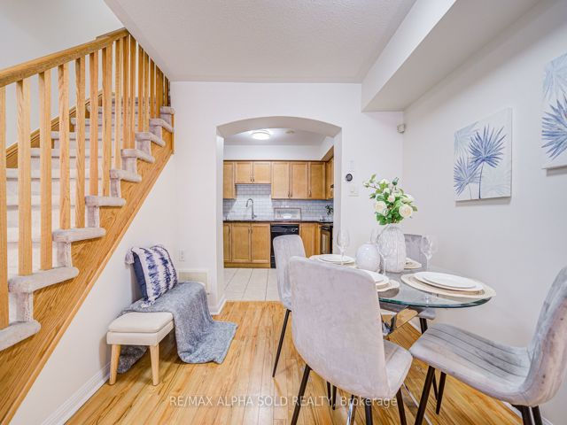15 - 30 Mendelssohn St