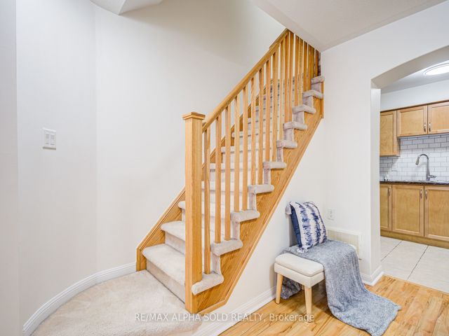 15 - 30 Mendelssohn St