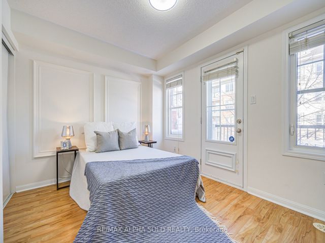 15 - 30 Mendelssohn St