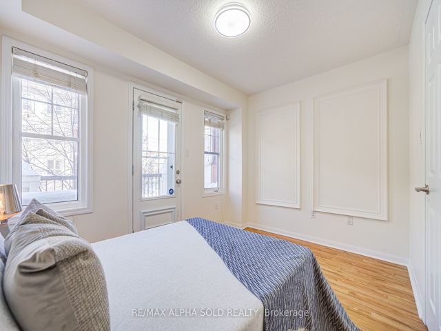 15 - 30 Mendelssohn St
