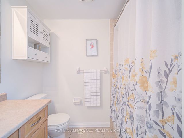 15 - 30 Mendelssohn St