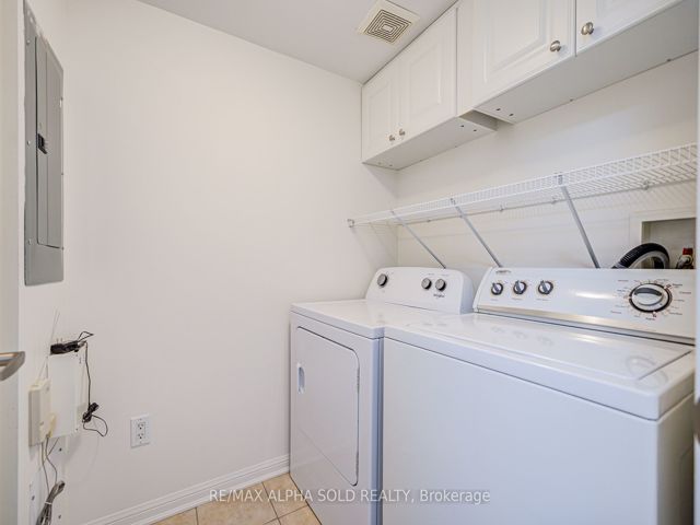 15 - 30 Mendelssohn St