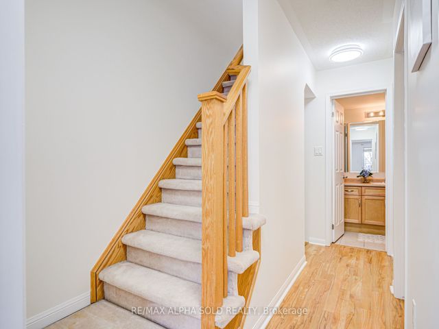 15 - 30 Mendelssohn St