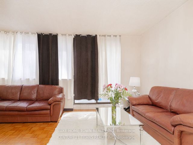 328 - 665 Kennedy Rd
