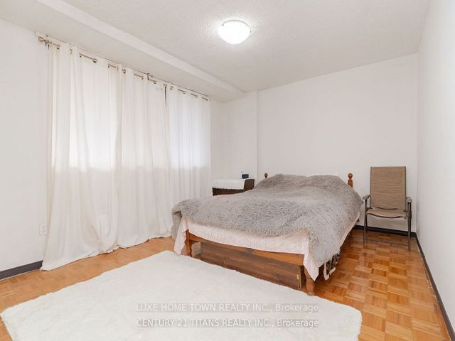 328 - 665 Kennedy Rd