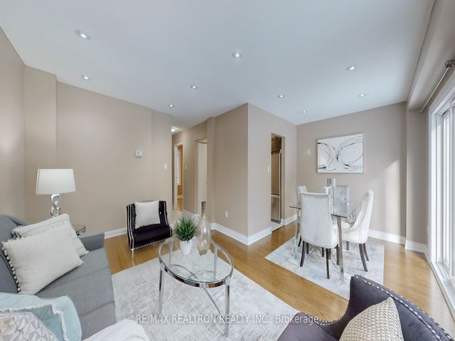 32 - 250 Orton Park Rd