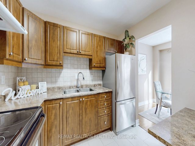 32 - 250 Orton Park Rd