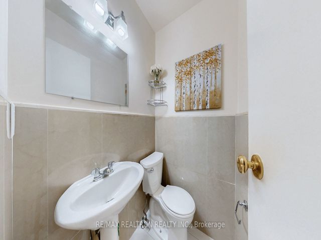 32 - 250 Orton Park Rd