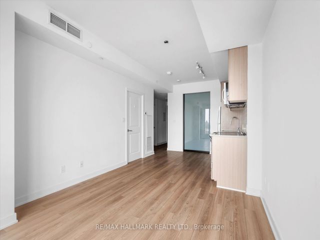 619 - 2799 Kingston Rd