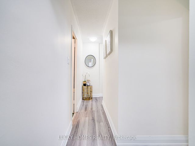 401 - 3311 Kingston Rd