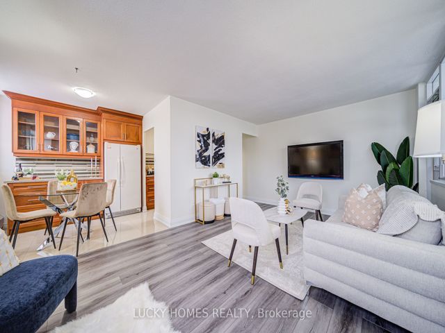 401 - 3311 Kingston Rd