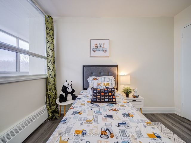 401 - 3311 Kingston Rd