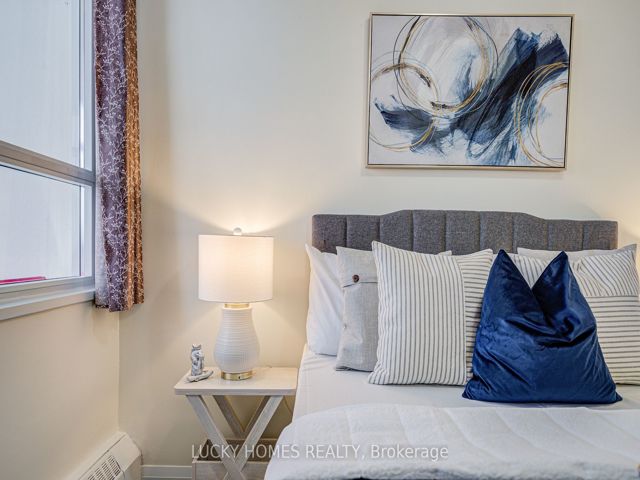 401 - 3311 Kingston Rd