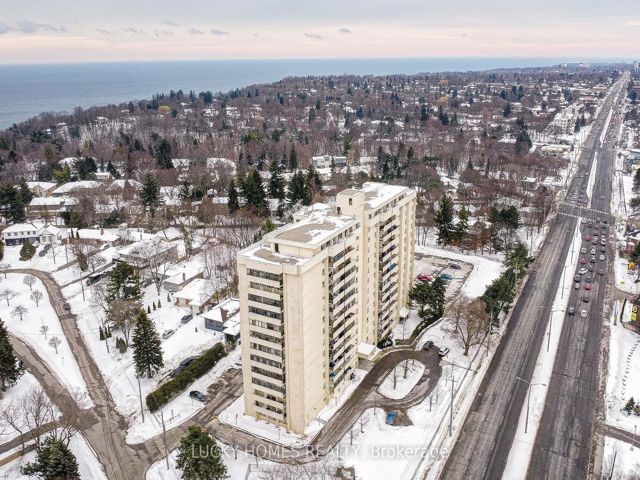 401 - 3311 Kingston Rd