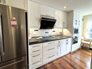 404 - 175 Bamburgh Circ