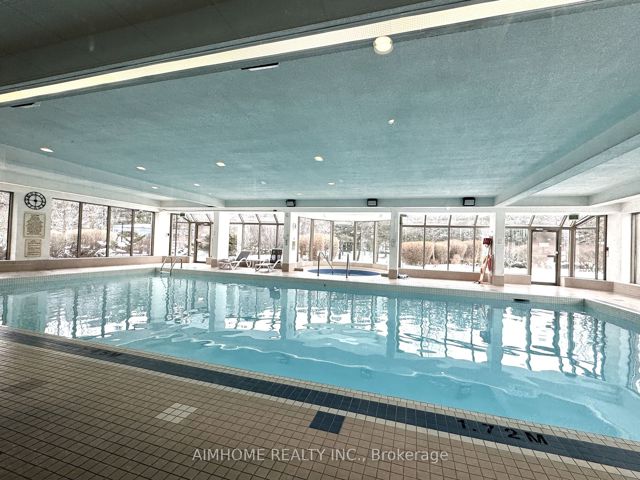 404 - 175 Bamburgh Circ