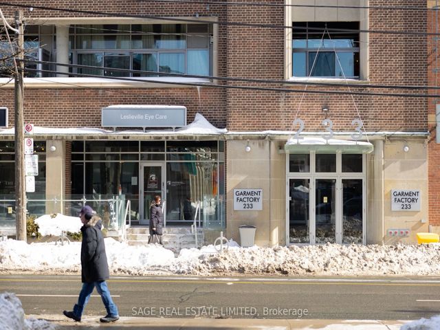 601 - 233 Carlaw Ave