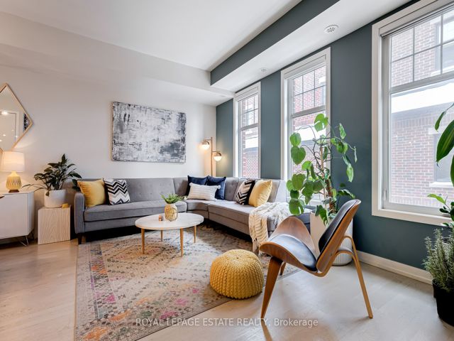 21 - 150 Broadview Ave