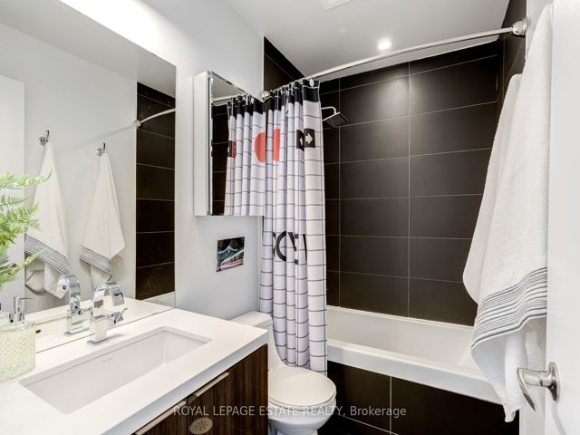 21 - 150 Broadview Ave
