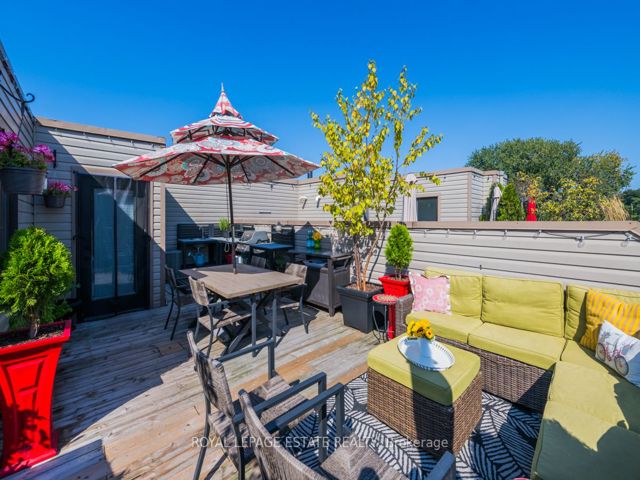 21 - 150 Broadview Ave