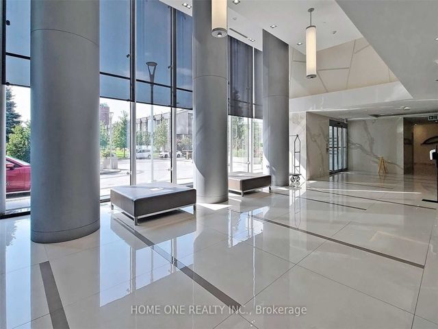 PH22 - 275 Village Green Sq