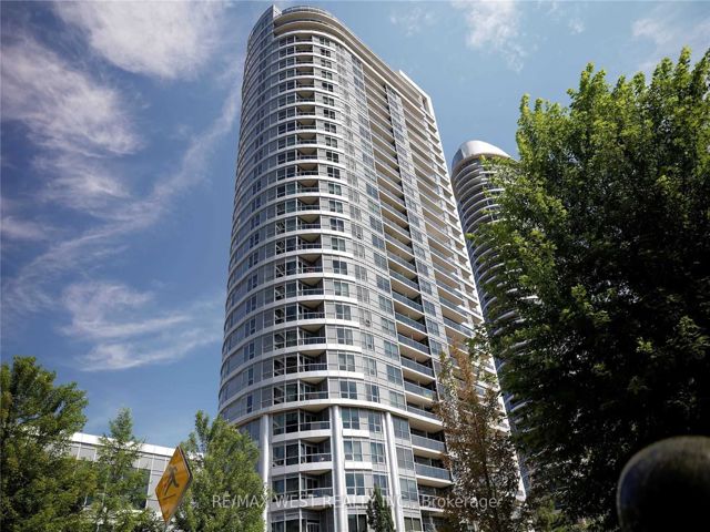 2805 - 151 Village Green Sq