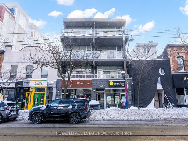 403 - 747 Queen St E