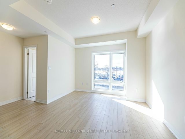 11 - 165 Tapscott Rd
