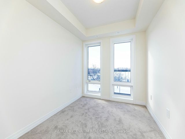 11 - 165 Tapscott Rd